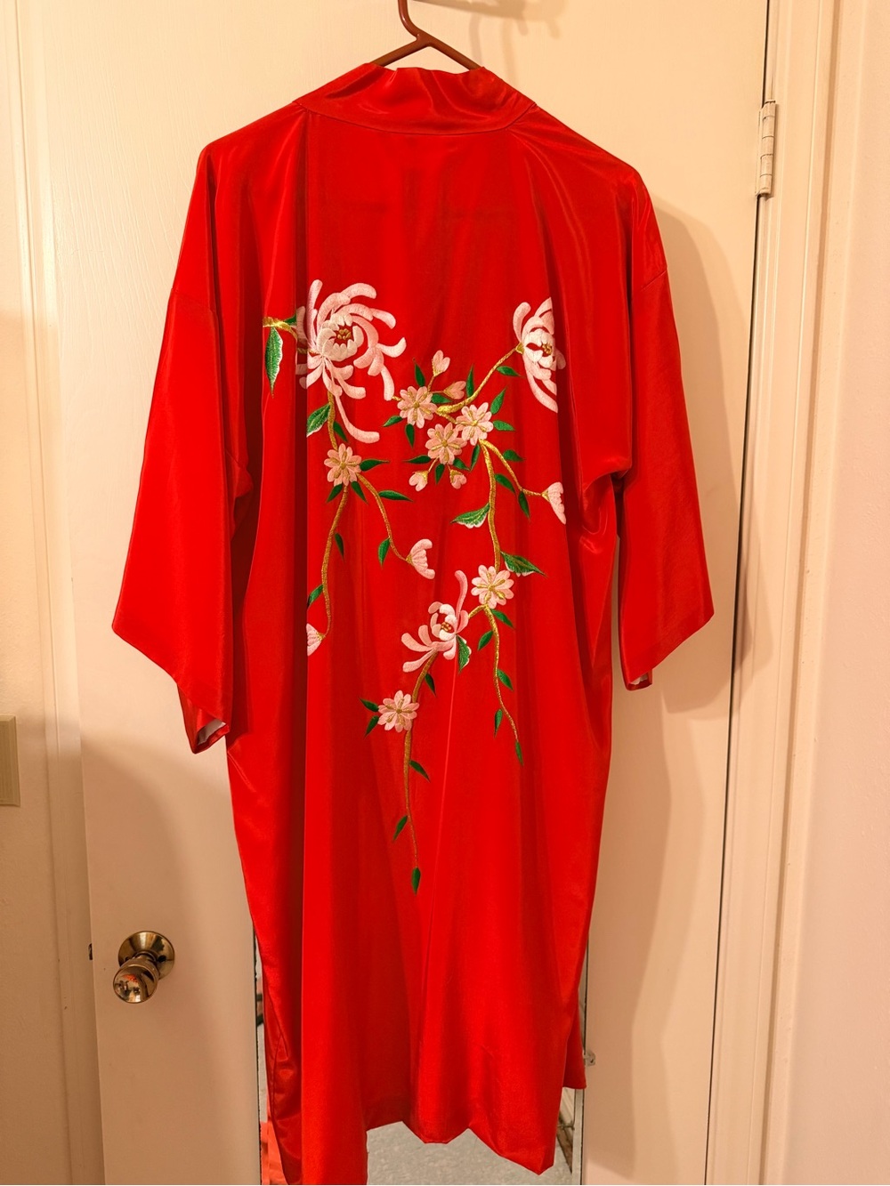 Red Floral Embroidered Men's Kimono Shirt